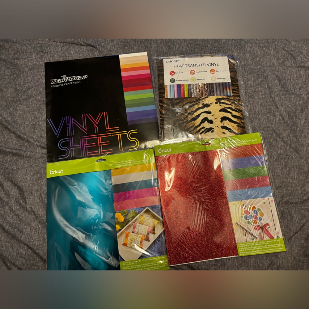 Vinyl & foil poster board 
4 pack deal 
Some are a little bent